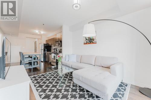 407 - 429 Kent Street, Ottawa, ON - Indoor Photo Showing Living Room