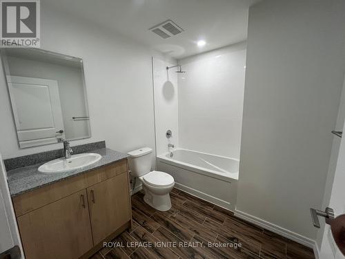 515 - 181 Elmira Road S, Guelph, ON - Indoor Photo Showing Bathroom