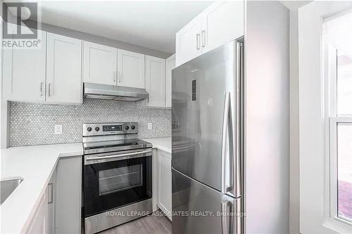 #Upper - 109 Chatham Street, Brantford, ON - Indoor Photo Showing Kitchen With Stainless Steel Kitchen With Upgraded Kitchen