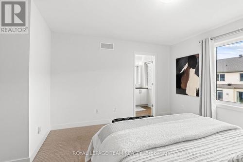 920 Brian Good Avenue, Ottawa, ON - Indoor Photo Showing Bedroom