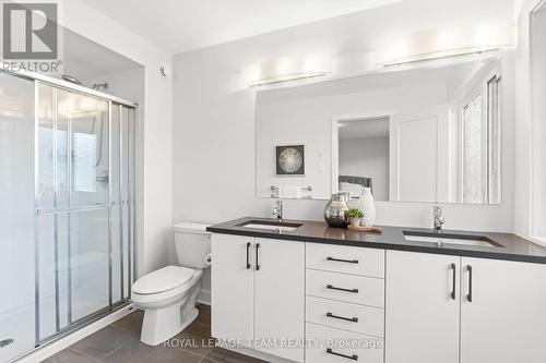 920 Brian Good Avenue, Ottawa, ON - Indoor Photo Showing Bathroom