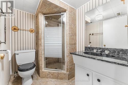 74 Beamer Avenue, St. Catharines (441 - Bunting/Linwell), ON - Indoor Photo Showing Bathroom