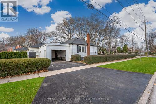 74 Beamer Avenue, St. Catharines (441 - Bunting/Linwell), ON - Outdoor With Facade