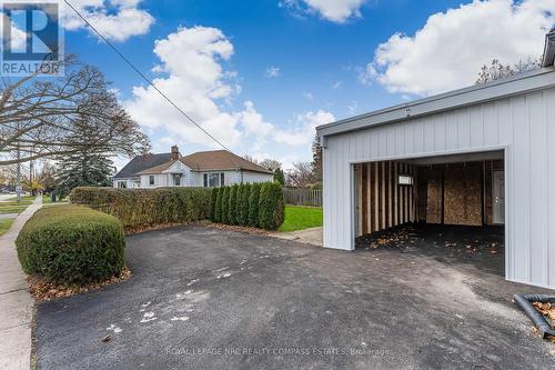 74 Beamer Avenue, St. Catharines (441 - Bunting/Linwell), ON - Outdoor