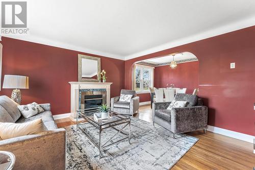 74 Beamer Avenue, St. Catharines (441 - Bunting/Linwell), ON - Indoor Photo Showing Living Room With Fireplace