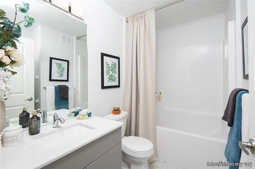 34 Barnes Place, West St Paul, MB - Indoor Photo Showing Bathroom