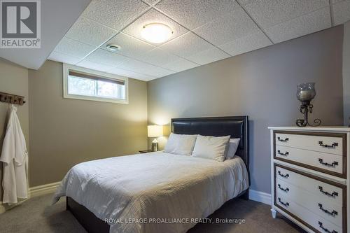 4992 County Road 1, Prince Edward County (Hillier), ON - Indoor Photo Showing Bedroom