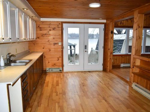 Cuisine - 75 Rue De L'Arpenteur, Drummondville, QC - Indoor Photo Showing Kitchen With Double Sink