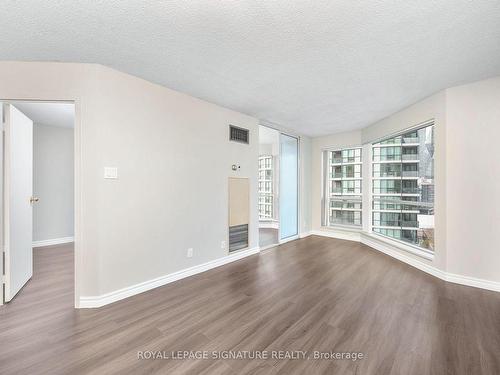 1504-10 Yonge St, Toronto, ON - Indoor Photo Showing Other Room