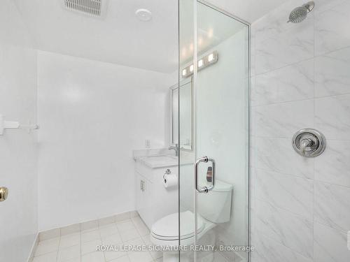 1504-10 Yonge St, Toronto, ON - Indoor Photo Showing Bathroom