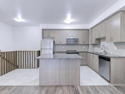 116-11 Applewood Lane, Toronto, ON - Indoor Photo Showing Kitchen With Double Sink