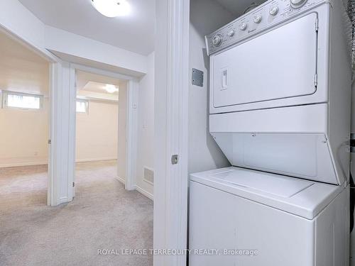 116-11 Applewood Lane, Toronto, ON - Indoor Photo Showing Laundry Room