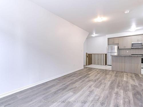 116-11 Applewood Lane, Toronto, ON - Indoor Photo Showing Kitchen