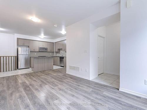 116-11 Applewood Lane, Toronto, ON - Indoor Photo Showing Kitchen