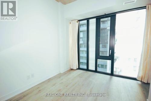 714 - 161 Roehampton Avenue, Toronto, ON - Indoor Photo Showing Other Room