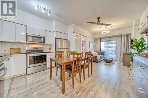 205 - 2150 Lawrence Avenue E, Toronto, ON - Indoor Photo Showing Kitchen