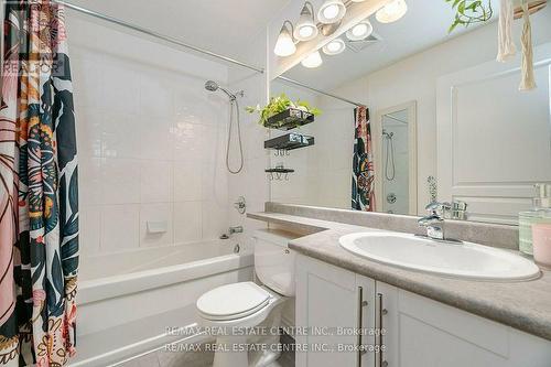 208 - 3515 Kariya Drive, Mississauga, ON - Indoor Photo Showing Bathroom