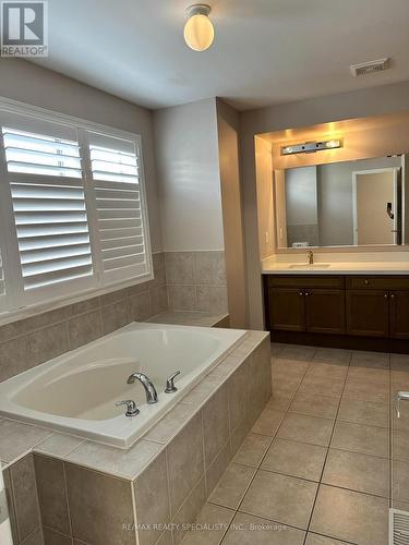 24 Dulverton Drive, Brampton, ON - Indoor Photo Showing Bathroom