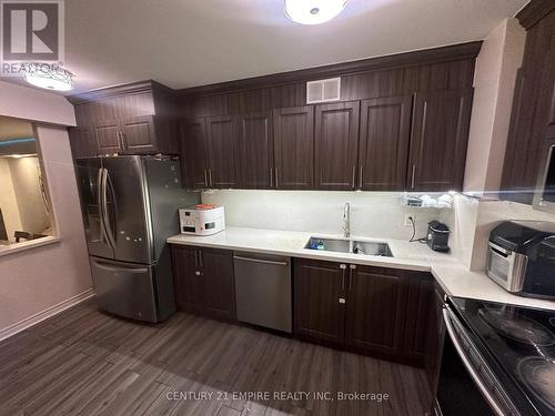 804 - 19 Four Winds Drive, Toronto, ON - Indoor Photo Showing Kitchen