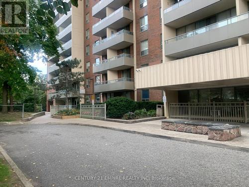 804 - 19 Four Winds Drive, Toronto, ON - Outdoor With Facade