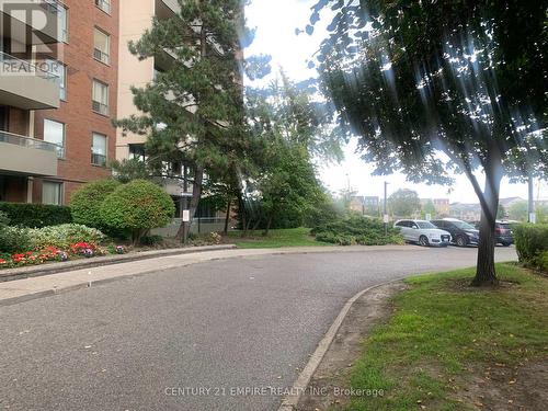 804 - 19 Four Winds Drive, Toronto, ON - Outdoor