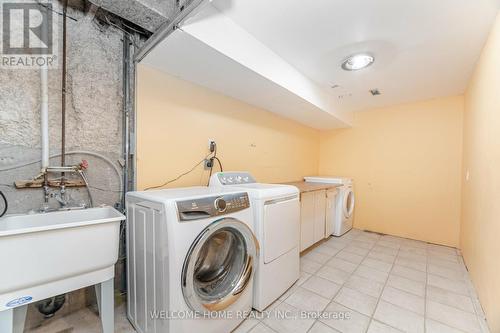 110 Rushmore Crescent, Brampton, ON - Indoor Photo Showing Laundry Room