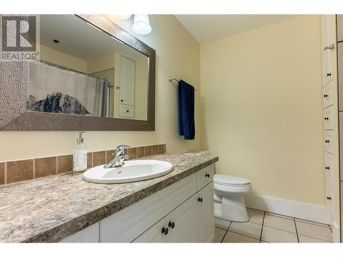 2714 Tranquille Road Unit# 23, Kamloops, BC - Indoor Photo Showing Bathroom