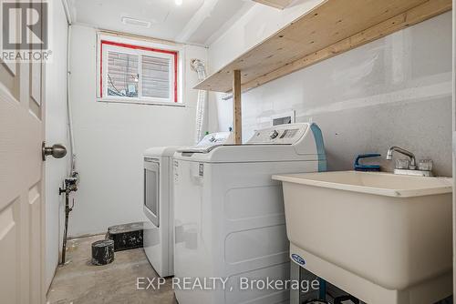 A - 52 Champagne Avenue S, Ottawa, ON - Indoor Photo Showing Laundry Room