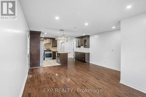 A - 52 Champagne Avenue S, Ottawa, ON - Indoor