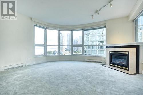 902 535 Nicola Street, Vancouver, BC - Indoor With Fireplace