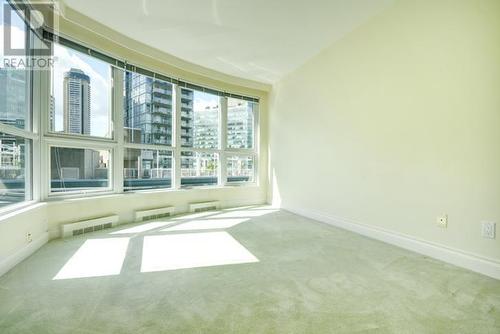 902 535 Nicola Street, Vancouver, BC - Indoor Photo Showing Other Room