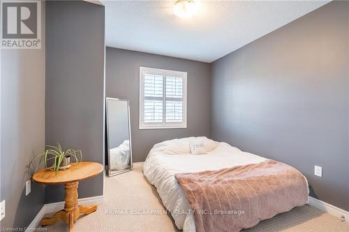 135 Kinsman Drive, Hamilton, ON - Indoor Photo Showing Bedroom