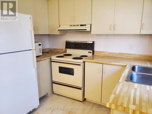 2 - 1215 Cheapside Street, London, ON - Indoor Photo Showing Kitchen With Double Sink