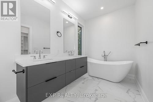 A - 533 Broadhead Avenue, Ottawa, ON - Indoor Photo Showing Bathroom