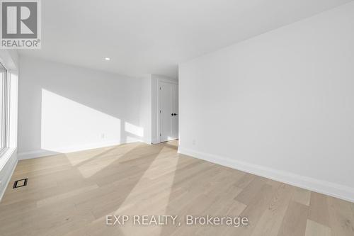 A - 533 Broadhead Avenue, Ottawa, ON - Indoor Photo Showing Other Room