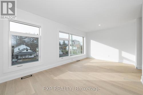 A - 533 Broadhead Avenue, Ottawa, ON - Indoor Photo Showing Other Room