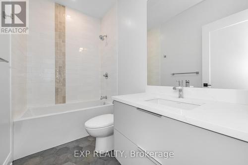 A - 533 Broadhead Avenue, Ottawa, ON - Indoor Photo Showing Bathroom