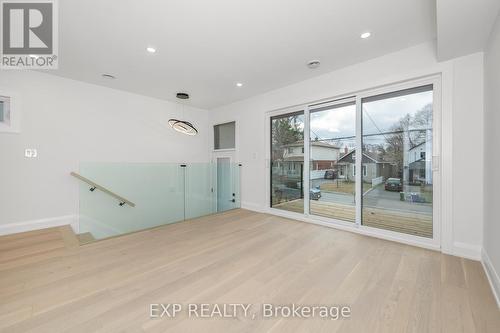 A - 533 Broadhead Avenue, Ottawa, ON - Indoor Photo Showing Other Room