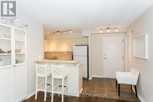 212 - 225 Alvin Road, Ottawa, ON - Indoor Photo Showing Kitchen