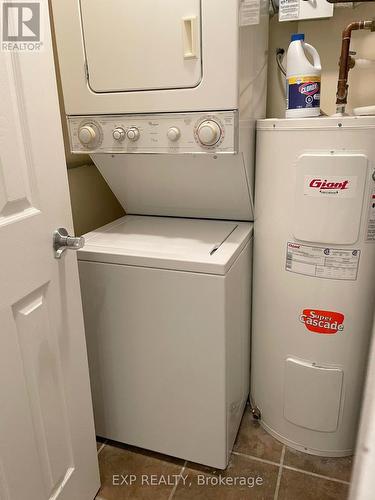 212 - 225 Alvin Road, Ottawa, ON - Indoor Photo Showing Laundry Room