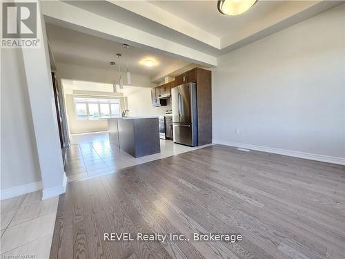 62 Summersides Boulevard, Pelham (662 - Fonthill), ON - Indoor Photo Showing Kitchen