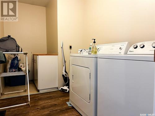 342 28Th Street, Battleford, SK - Indoor Photo Showing Laundry Room