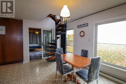 37 Church Street, Hamilton, ON - Indoor Photo Showing Dining Room