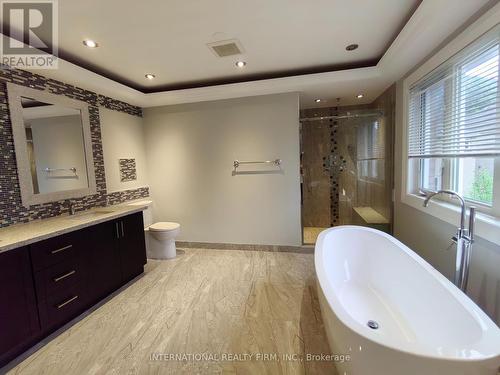 6A Steppingstone Trail, Toronto, ON - Indoor Photo Showing Bathroom