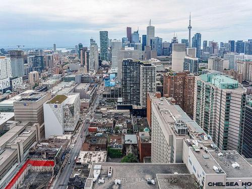 4210-386 Yonge St, Toronto, ON - Outdoor With View