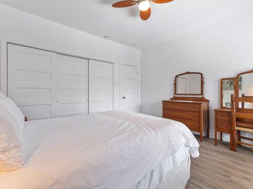 Chambre Ã Â coucher - 3 Ch. Des Bouleaux, Blue Sea, QC - Indoor Photo Showing Bedroom