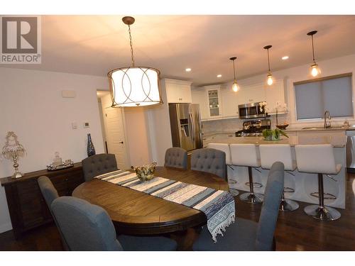 3237 Third Avenue, Smithers, BC - Indoor Photo Showing Dining Room