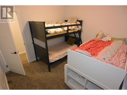 3237 Third Avenue, Smithers, BC - Indoor Photo Showing Bedroom