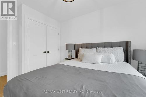 2 - 675 Victoria Road N, Guelph, ON - Indoor Photo Showing Bedroom