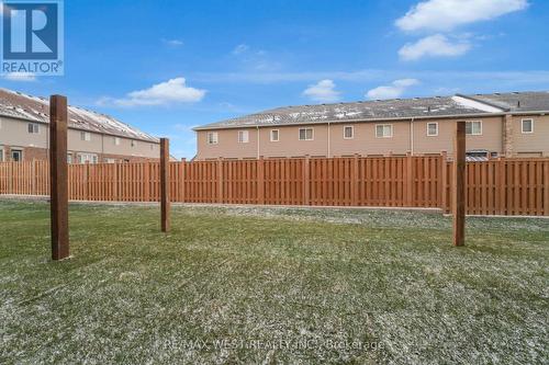 2 - 675 Victoria Road N, Guelph, ON - Outdoor